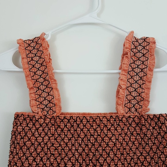 Line & Dot Revolve Zoe Smocked Top Ruffle Trim Women's XS - Picture 7 of 12